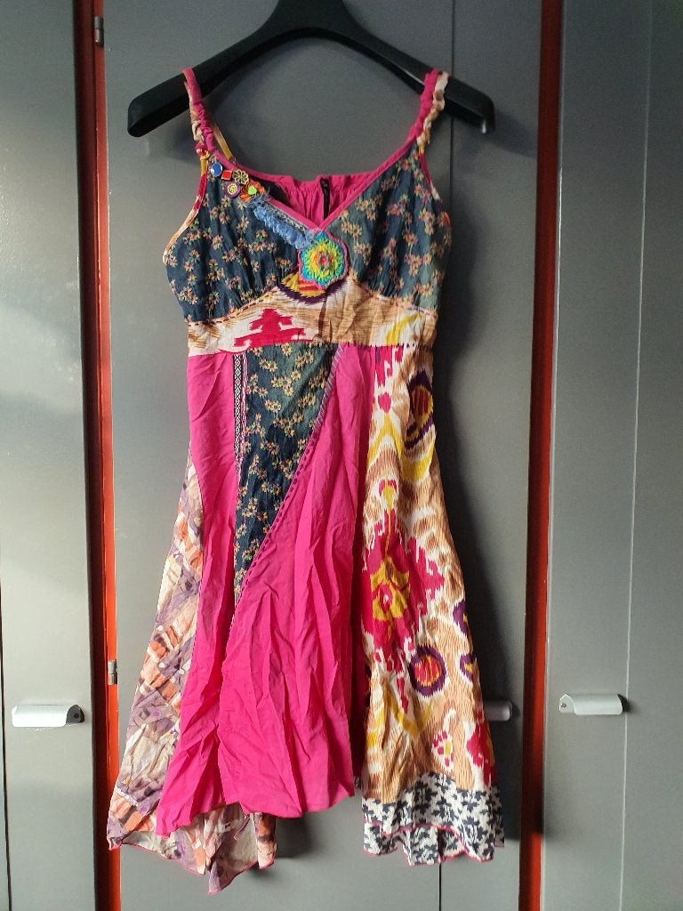 Y2K Love & Me patchwork jurk maat M/L, Ophalen of Verzenden, Zo goed als nieuw, Maat 38/40 (M), Boven de knie
