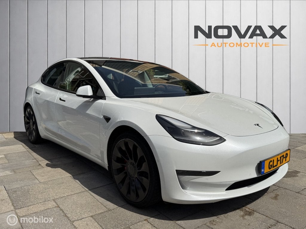 Tesla Model 3 Performance 2021 |Carbon pakket | Autopilot, Auto's, Tesla, Automaat, Gebruikt, Zwart, 547 km