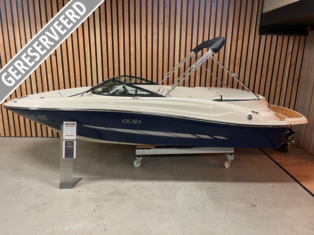 SEA RAY 190 SPORT 4.5 MPI V6 200PK Bj'20 LED! AUDIO! SeaDek!, 3 m, 0 cm, Sea Ray, 200 pk of meer