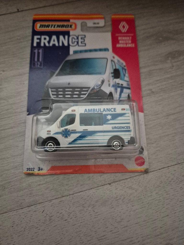 Matchbox Renault Master Ambulance france, Ophalen of Verzenden, Nieuw, Auto