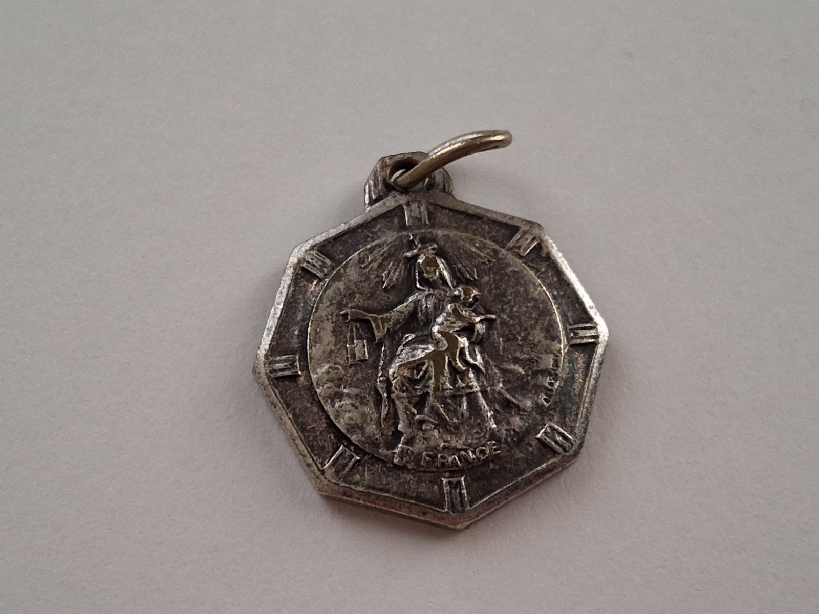 Antieke Franse Zilveren Katholieke Medaille Jezus & Maria, Antiek en Kunst, Ophalen of Verzenden