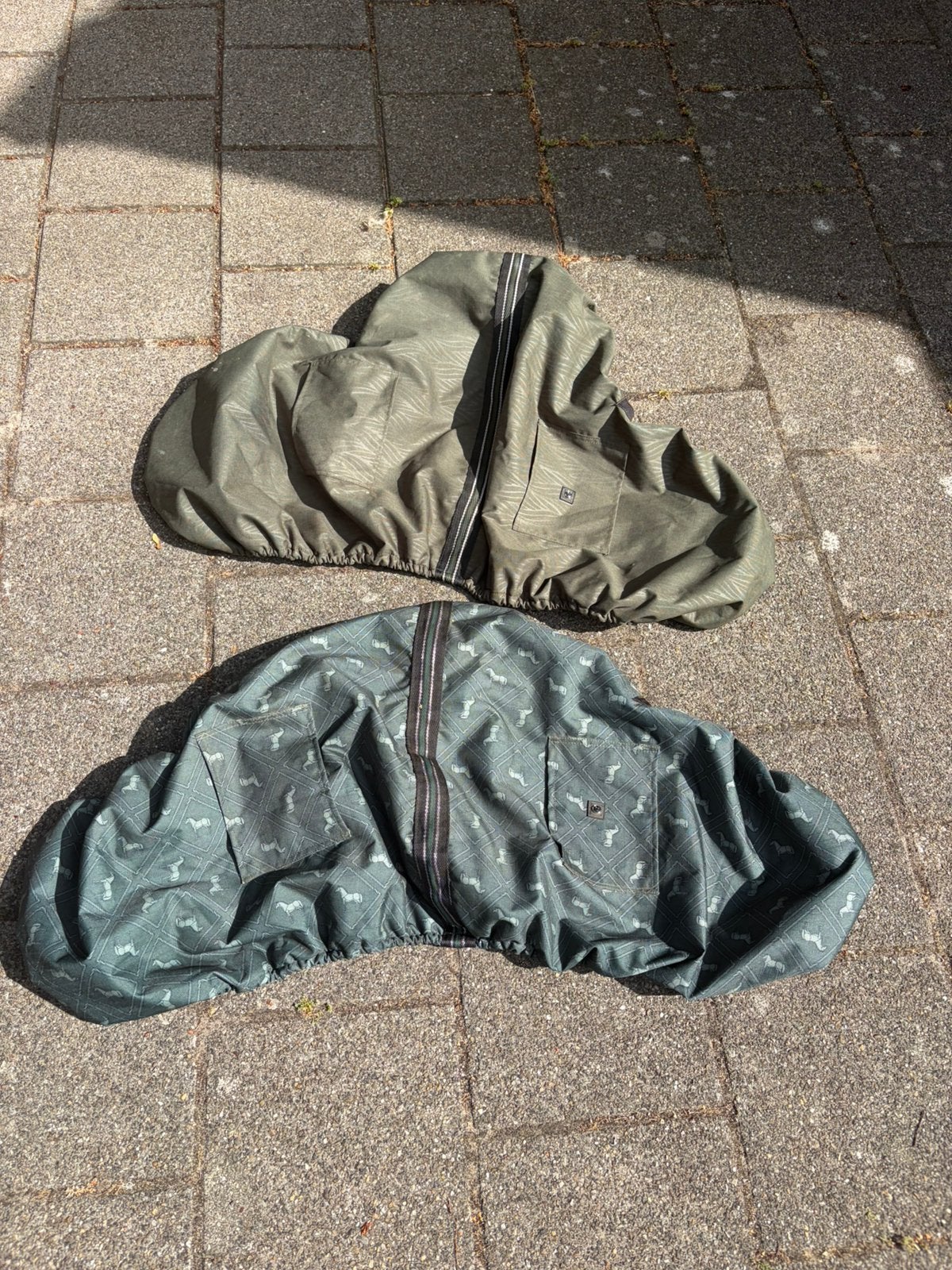 Zadelhoezen, Ophalen, Gebruikt