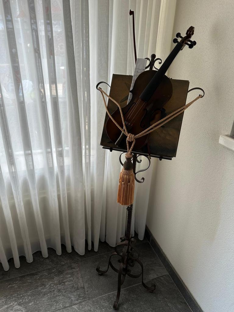 Muziek standaard van barok met alle spulletjes erbij, Muziek en Instrumenten, Ophalen, Zo goed als nieuw, Muziekstandaard, Overige instrumenten