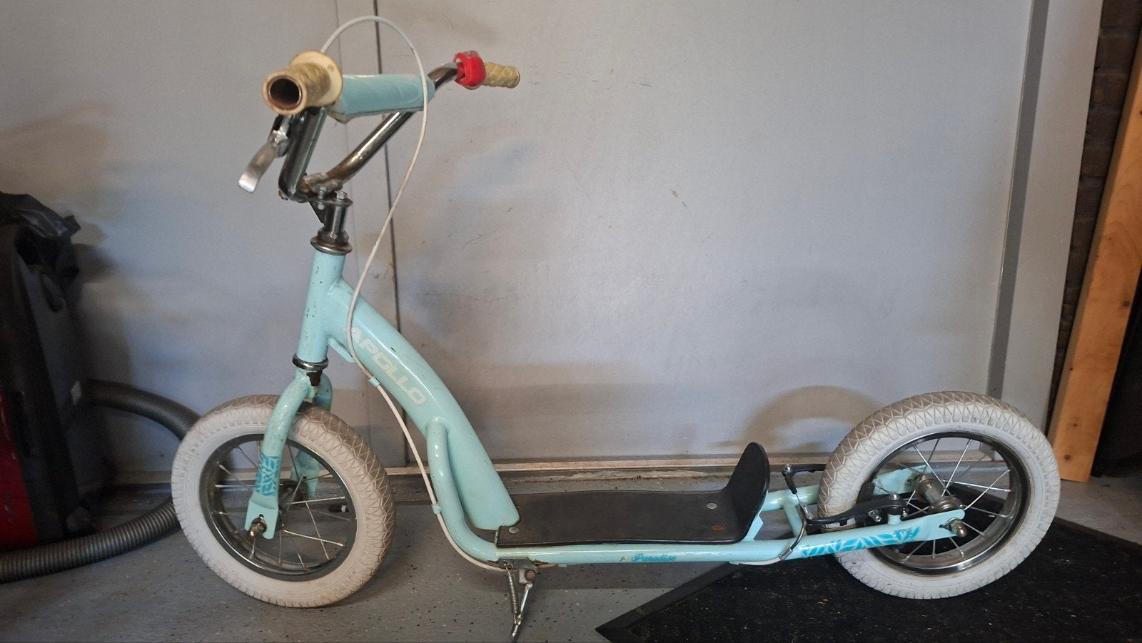 Step Apollo met luchtbandjes 12 inch en rem, Fietsen en Brommers, Steps, Ophalen, Gebruikt, Gewone step, Apollo