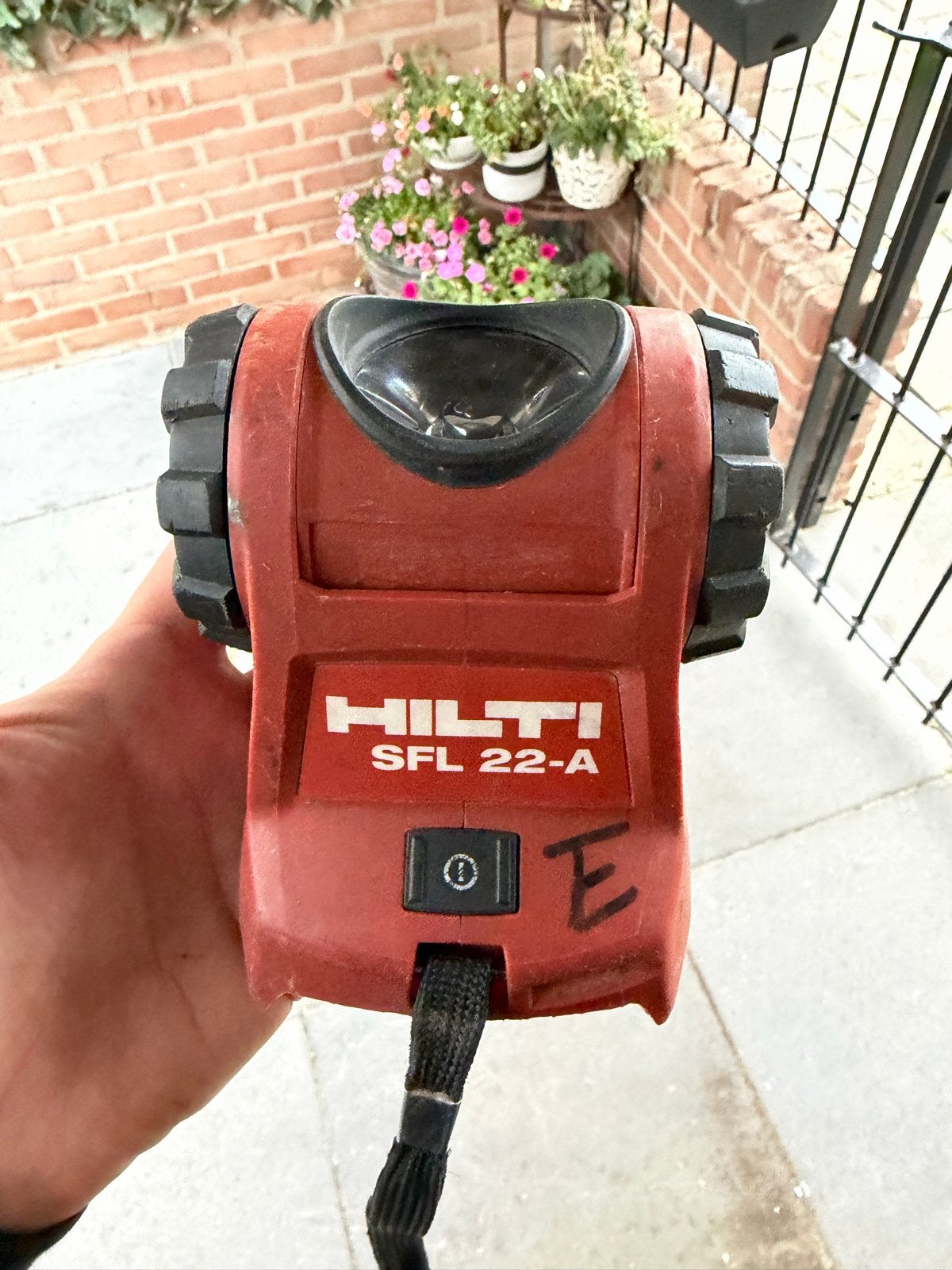 Hilti SFL22-A bouwlamp, Ophalen, Gebruikt, Minder dan 50 watt, Lamp