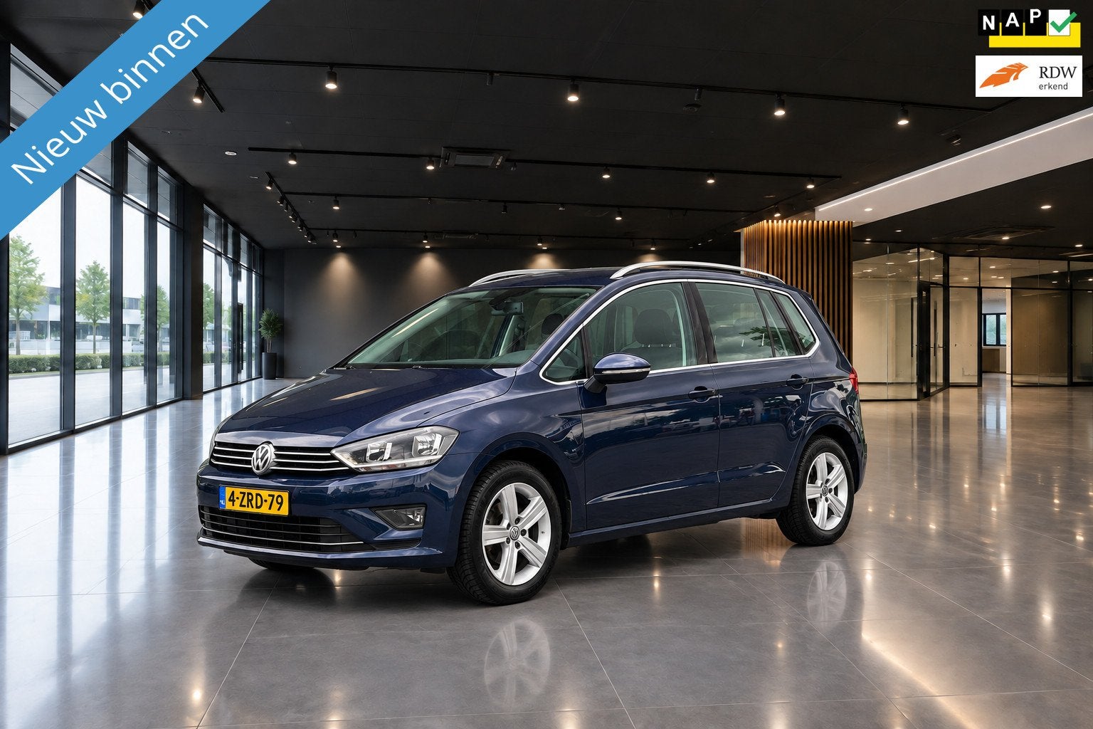 Volkswagen Golf Sportsvan 1.2 TSI HIGHLINE CLIMA NAVI, Auto's, Dealer onderhouden, Gebruikt, Euro 6, 4 cilinders
