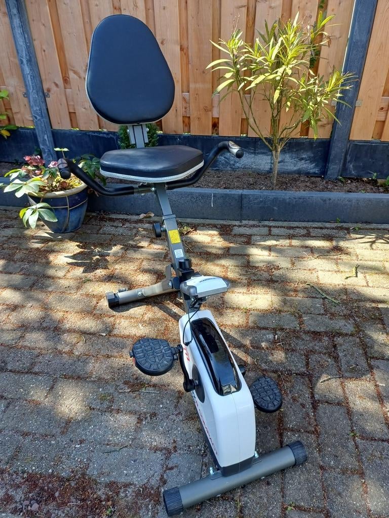 Hometrainer - Inklapbaar en comfortabel in zithouding, Ophalen, Zo goed als nieuw, Metaal, Benen