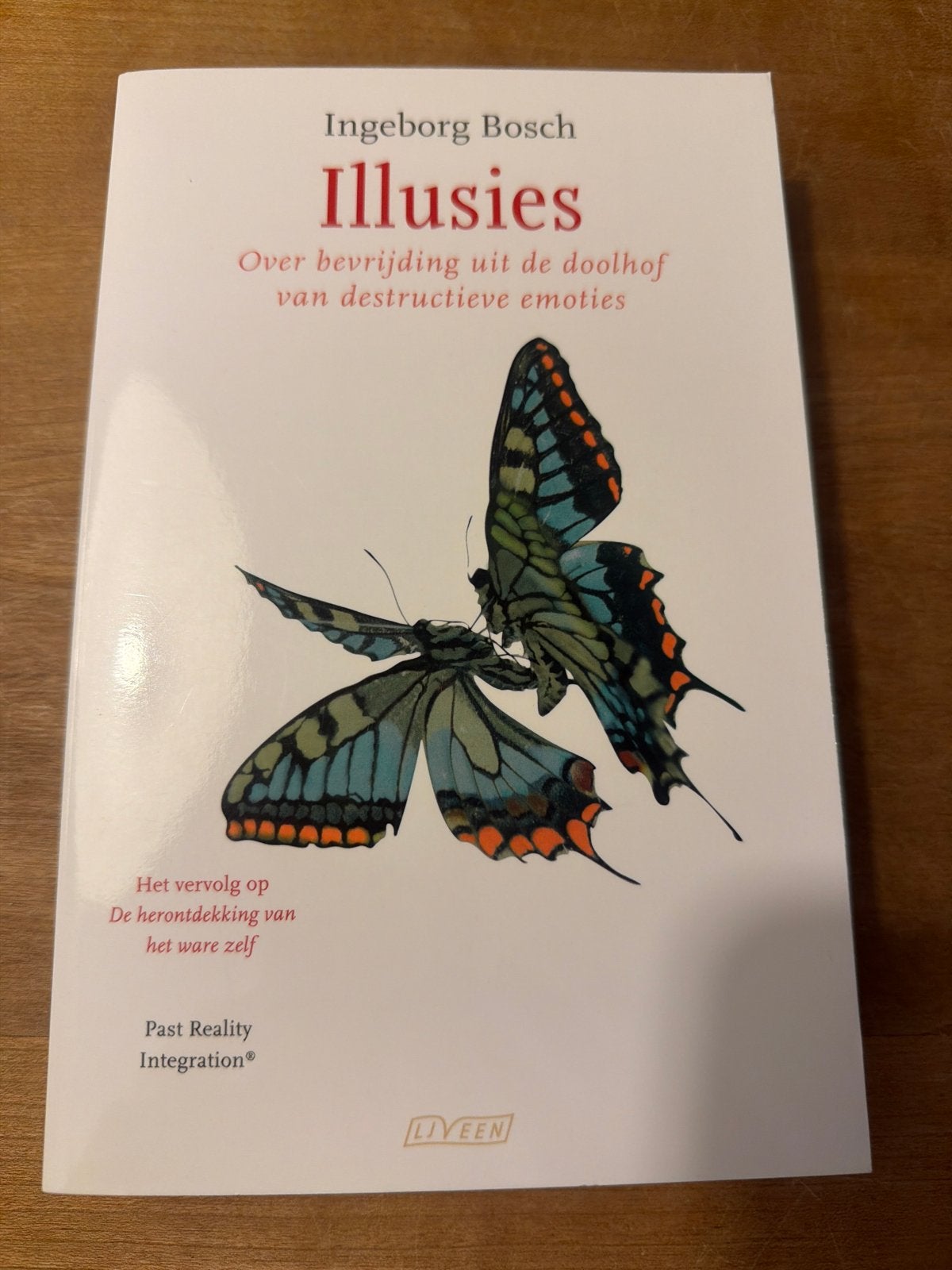 Illusies: Over bevrijding uit de doolhof van destructieve em, Ophalen of Verzenden, Zo goed als nieuw, Klinische psychologie