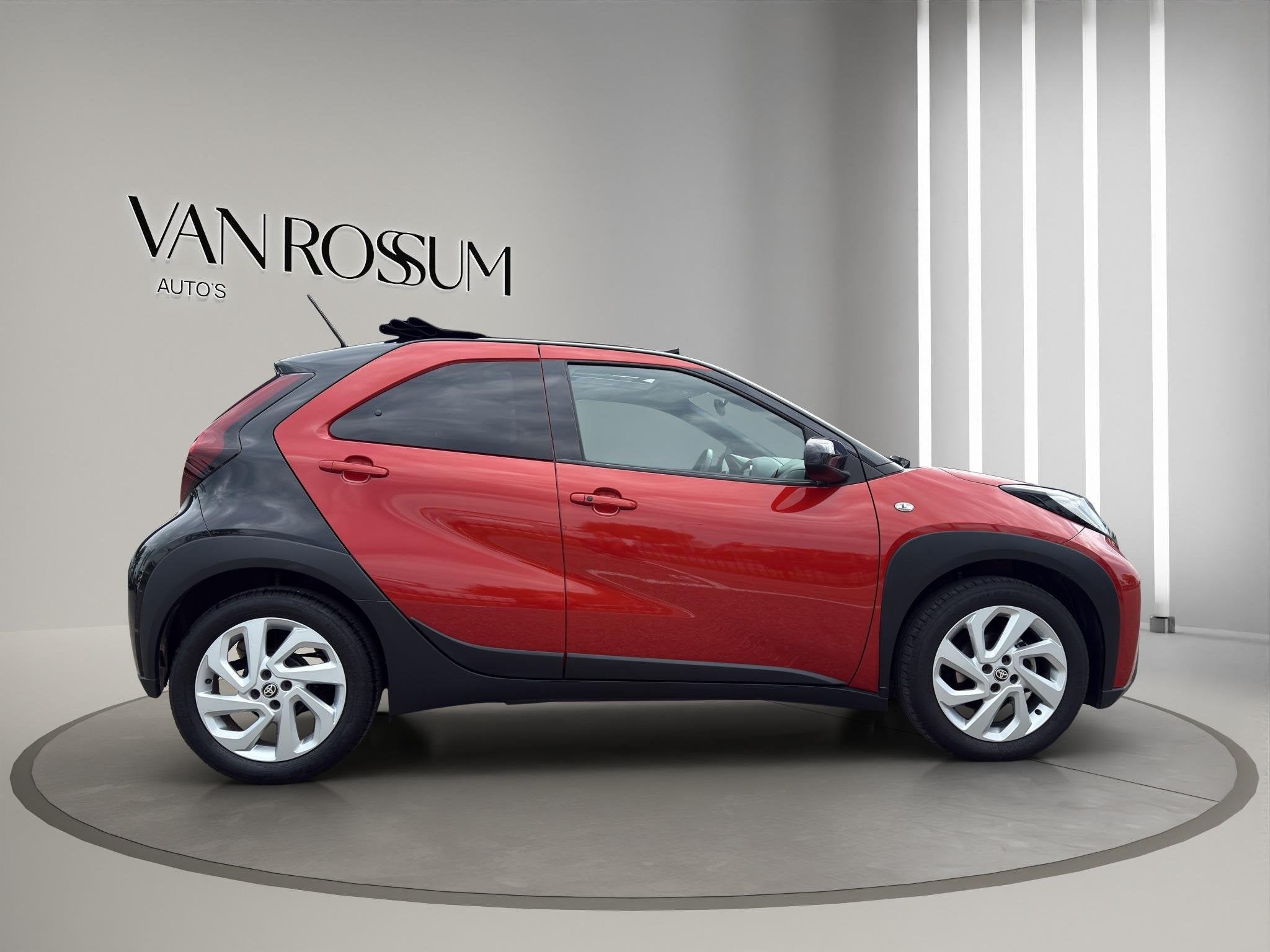 Toyota Aygo X 1.0 VVT-i MT Pulse Cabrio Dak | Airco (automat, Auto's, Stof, Gebruikt, Euro 6, Overige kleuren