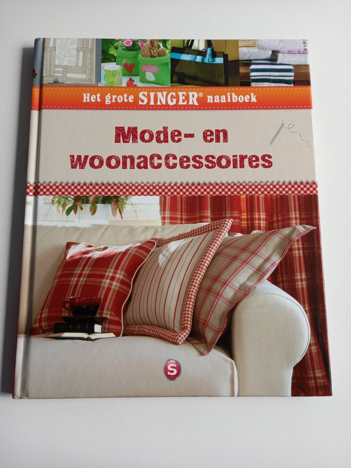 Het Grote Singer Naaiboek Mode- en Woonaccessoires, Ophalen of Verzenden, Zo goed als nieuw, Borduren en Naaien