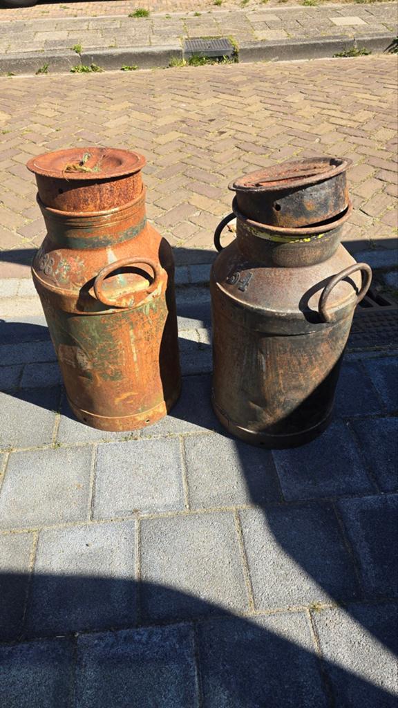 2 melkbus in goede staat, Tuin en Terras, Tuinwanddecoratie, Ophalen, Gebruikt