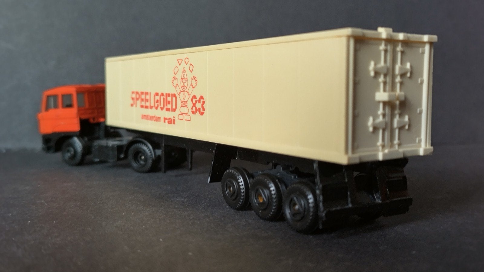 Daf 3300 speelgoed rai 1983 1:87 Efsi Holland Pol, Efsi, Verzenden, ., Zo goed als nieuw