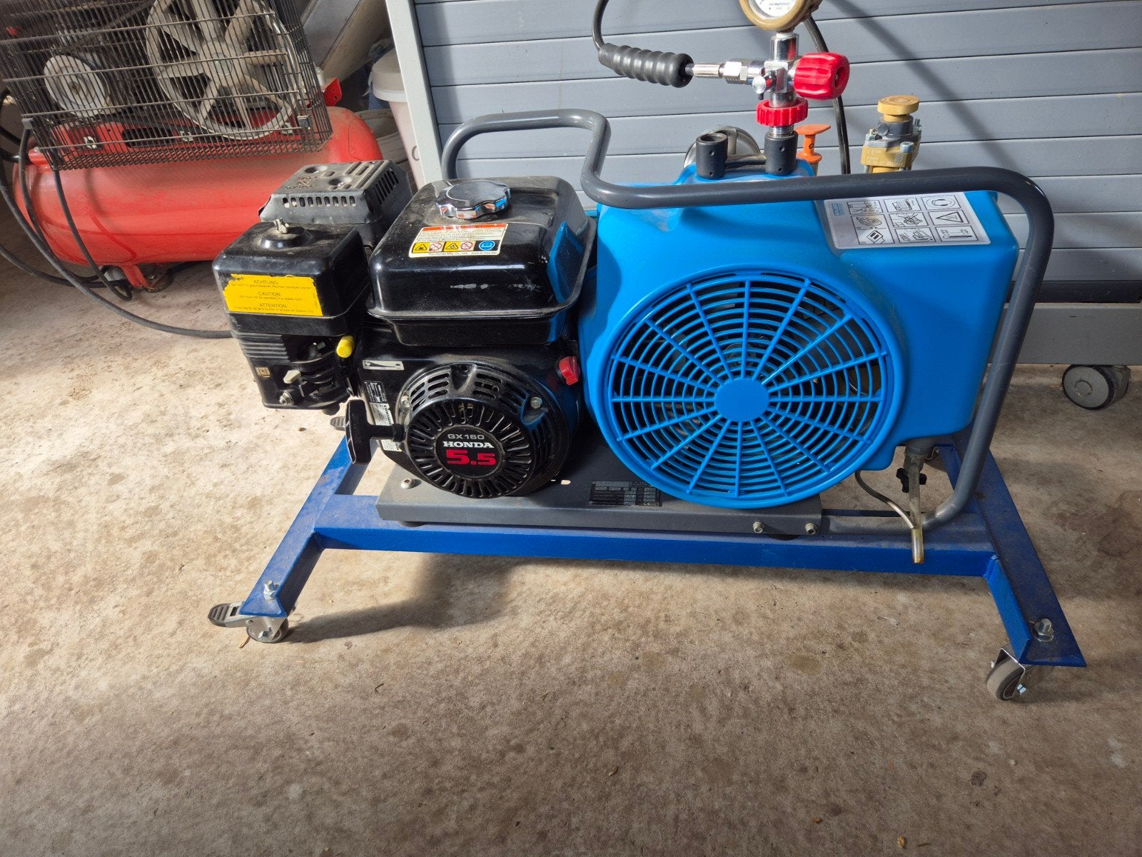 Bauer Junior II 300 bar compressor, Doe-het-zelf en Verbouw, Compressors, Ophalen, Gebruikt, 10 bar of meer, Minder dan 200 liter/min