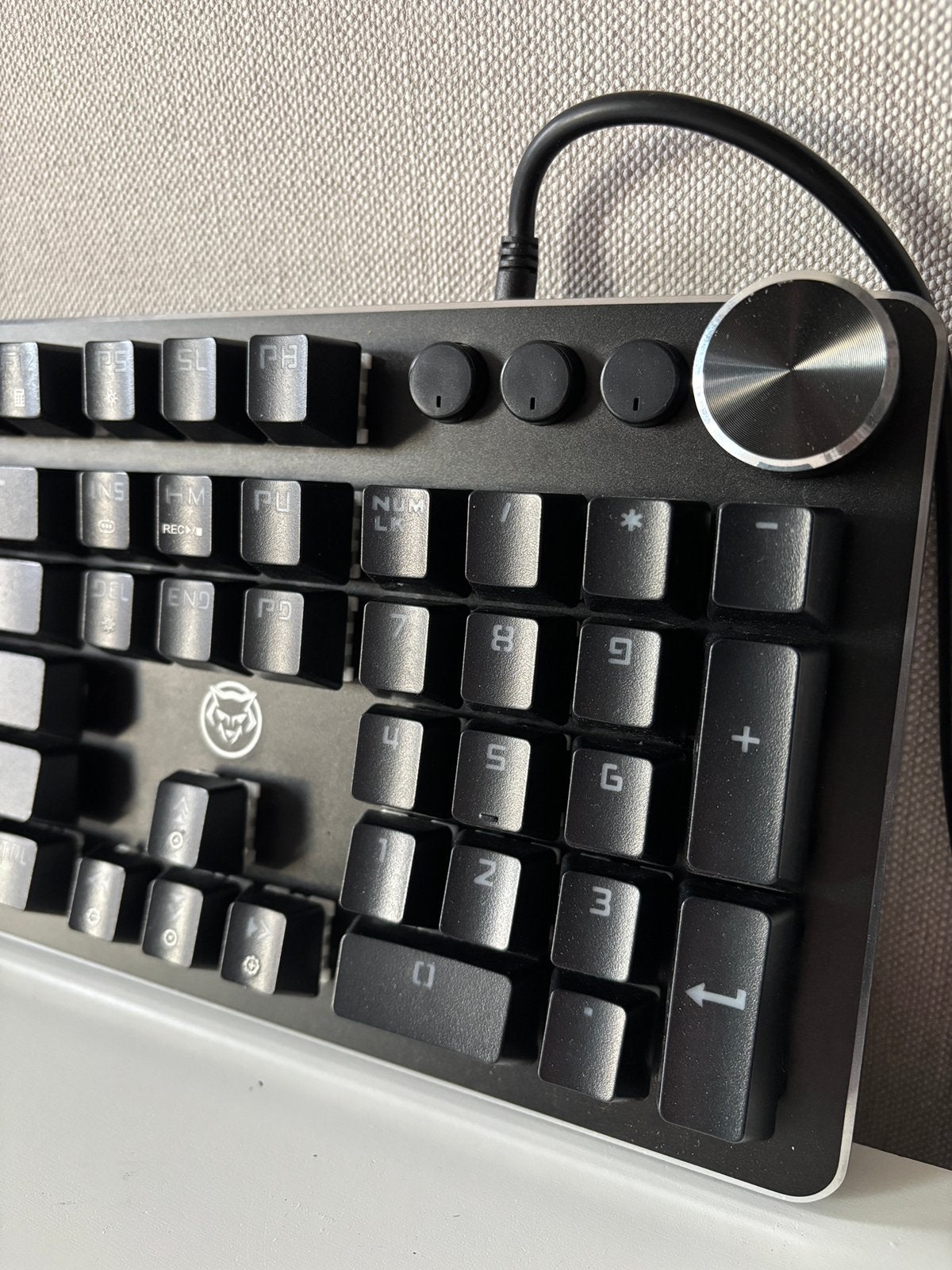 Te koop: gaming toetsenbord QWARE GMK-7500, Gaming toetsenbord, Ophalen of Verzenden, Zo goed als nieuw, Qwerty