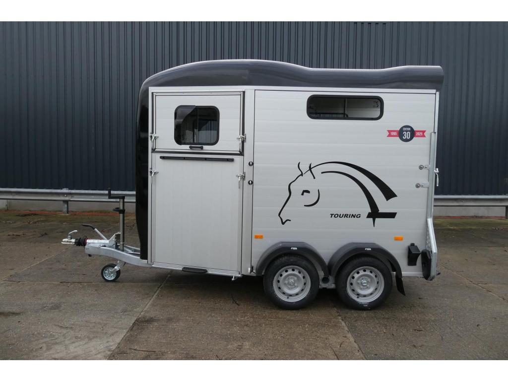Bij Eemsned Cheval Liberte Touring one vooruitloop, Dieren en Toebehoren, Paarden en Pony's | Trailers en Aanhangwagens, Nieuw