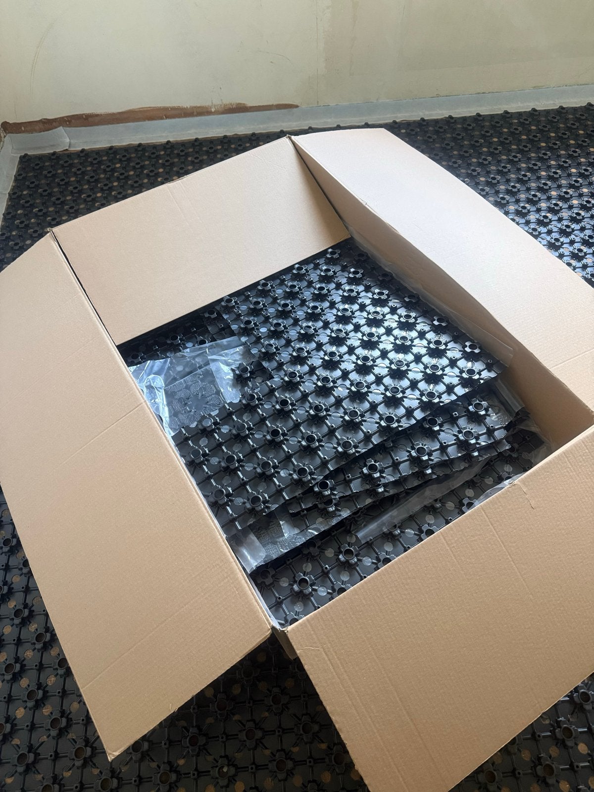 Opengewerkte noppenplaten vloerverwarming 7 stuks, Ophalen of Verzenden, Nieuw, Overige typen, Minder dan 30 cm