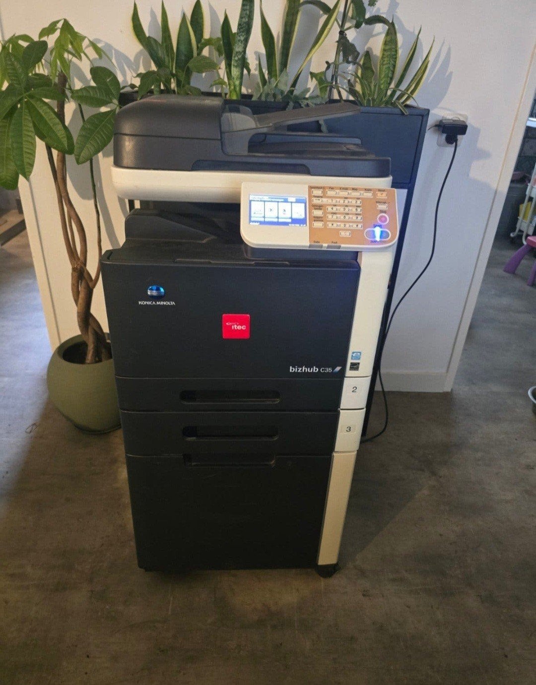 Konica Minolta bizhub C35 All-in-one kleurenprinter, Ophalen, Gebruikt, All-in-one, Konica Minolta