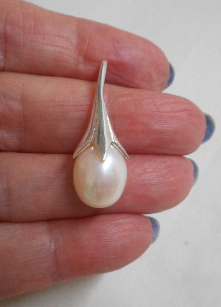 Prachtige zilveren hanger met grote echte parel nr.223, Verzenden, Zo goed als nieuw, Met parel, Zilver