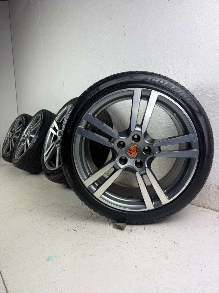 Porsche Cayenne turbo GTS velgen 21" 5x130 winter 7mm pirell, Auto-onderdelen, Niet ingevuld, Gebruikt, 295 mm, Banden en Velgen