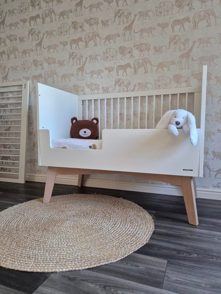 Kidsmill sixties babybed wit mat - 60 x 120cm, Ophalen, Minder dan 140 cm, Minder dan 70 cm, Lattenbodem