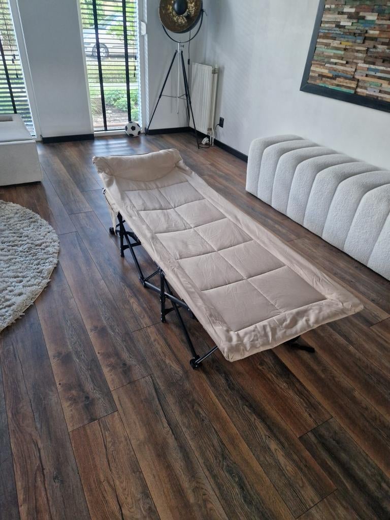 veldbed / campingbed - 185x68x38 cm, Ophalen of Verzenden, Zo goed als nieuw