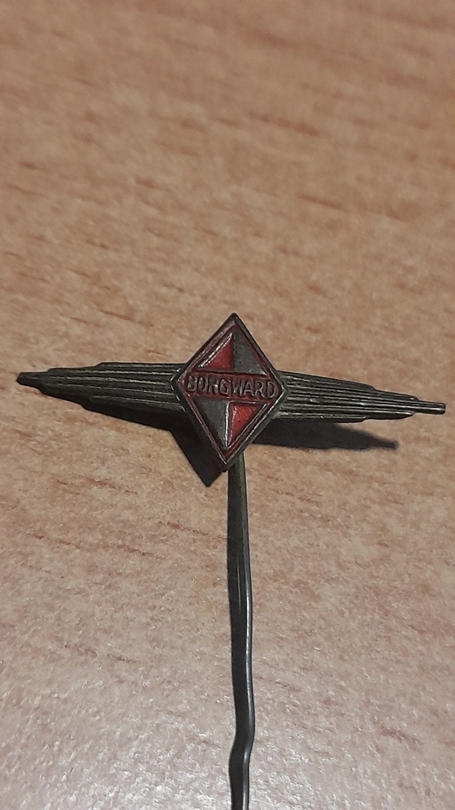 Vintage Borgward reversspeld / pin, Verzenden, Gebruikt, Auto's