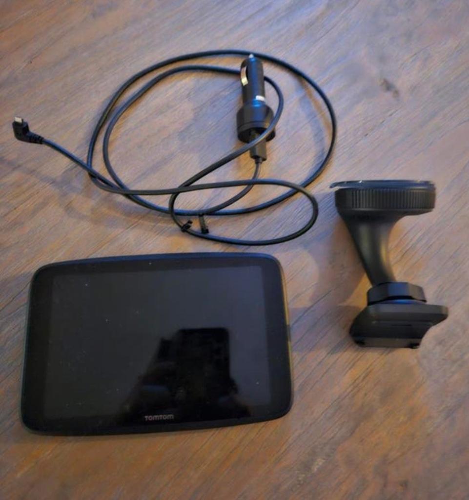 Tom tom Go Discover 7 Inch. Mag nu weg voor 100€, Ophalen, Zo goed als nieuw