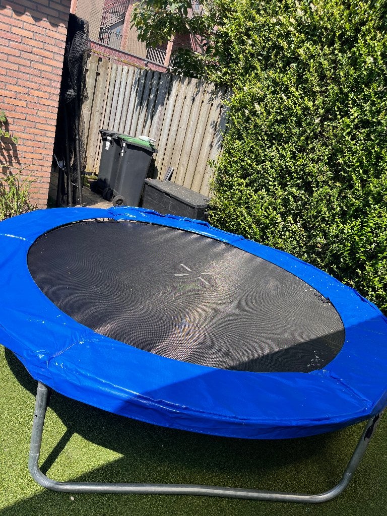 Trampoline 180 cm met beschermnet, Ophalen, Zo goed als nieuw