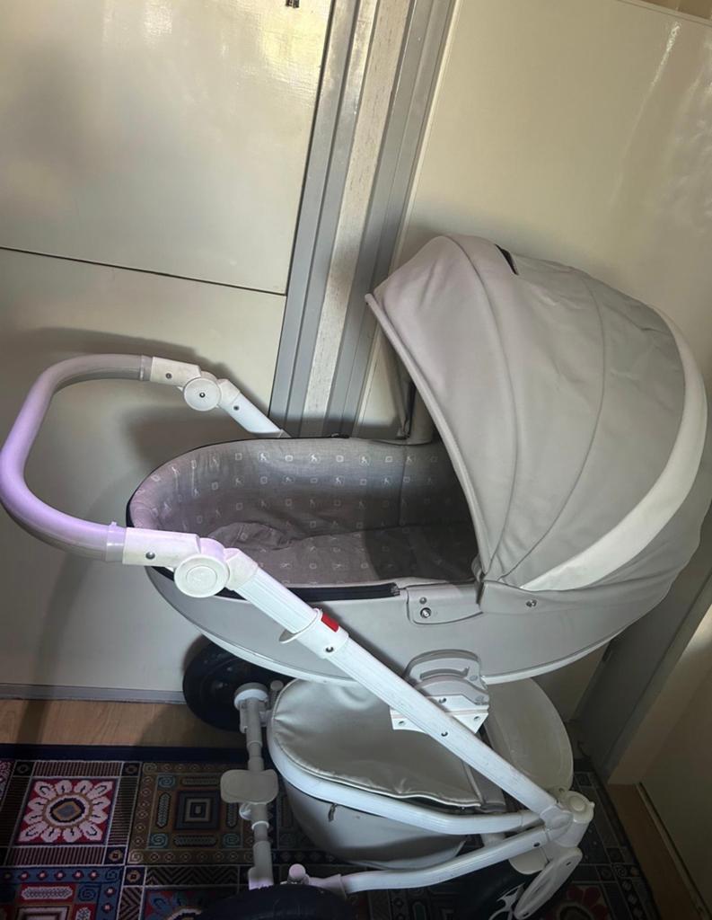mooie kinderwagen merk tutek, Kinderen en Baby's, Kinderwagens en Combinaties, Ophalen of Verzenden, Zo goed als nieuw, Overige merken