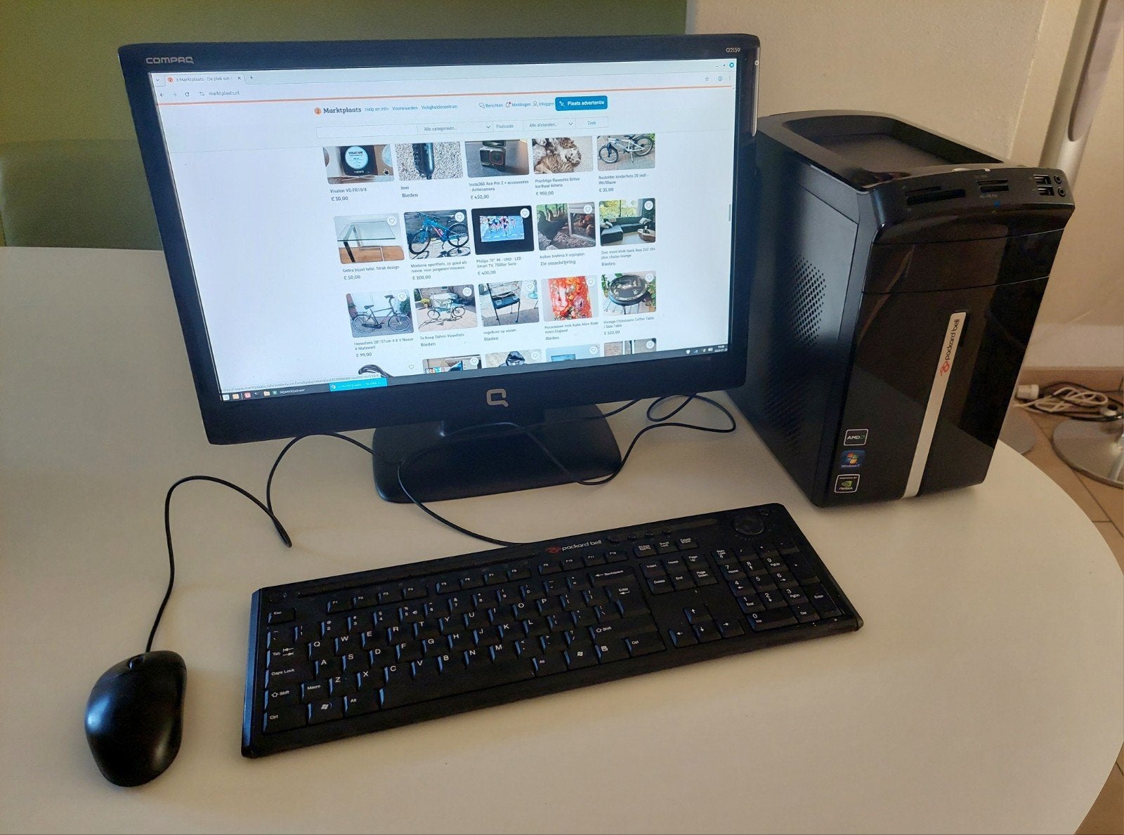 Packard Bell met Linux Mint + 21 inch Compaq scherm, Gebruikt, 2 tot 3 Ghz, Met monitor, 8 GB