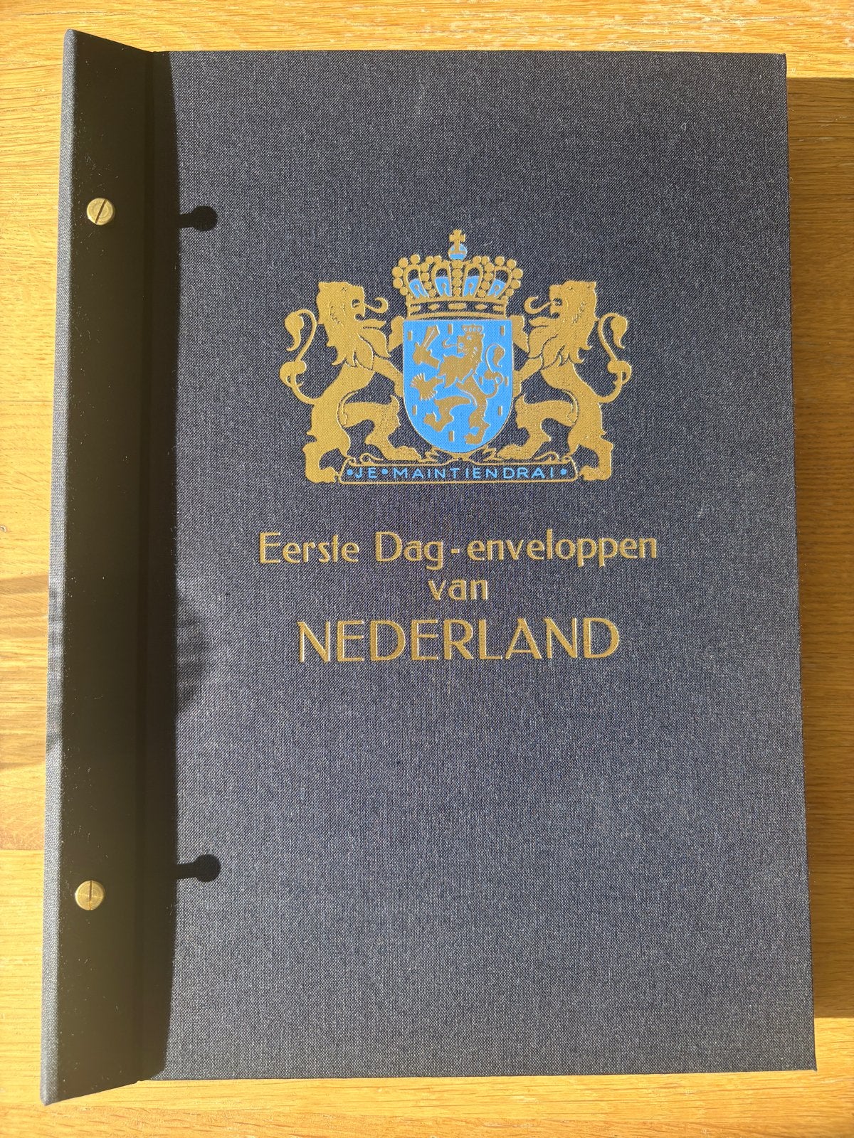 Map met Eerste Dag Enveloppen van Nederland, Ophalen of Verzenden, Onbeschreven, Nederland