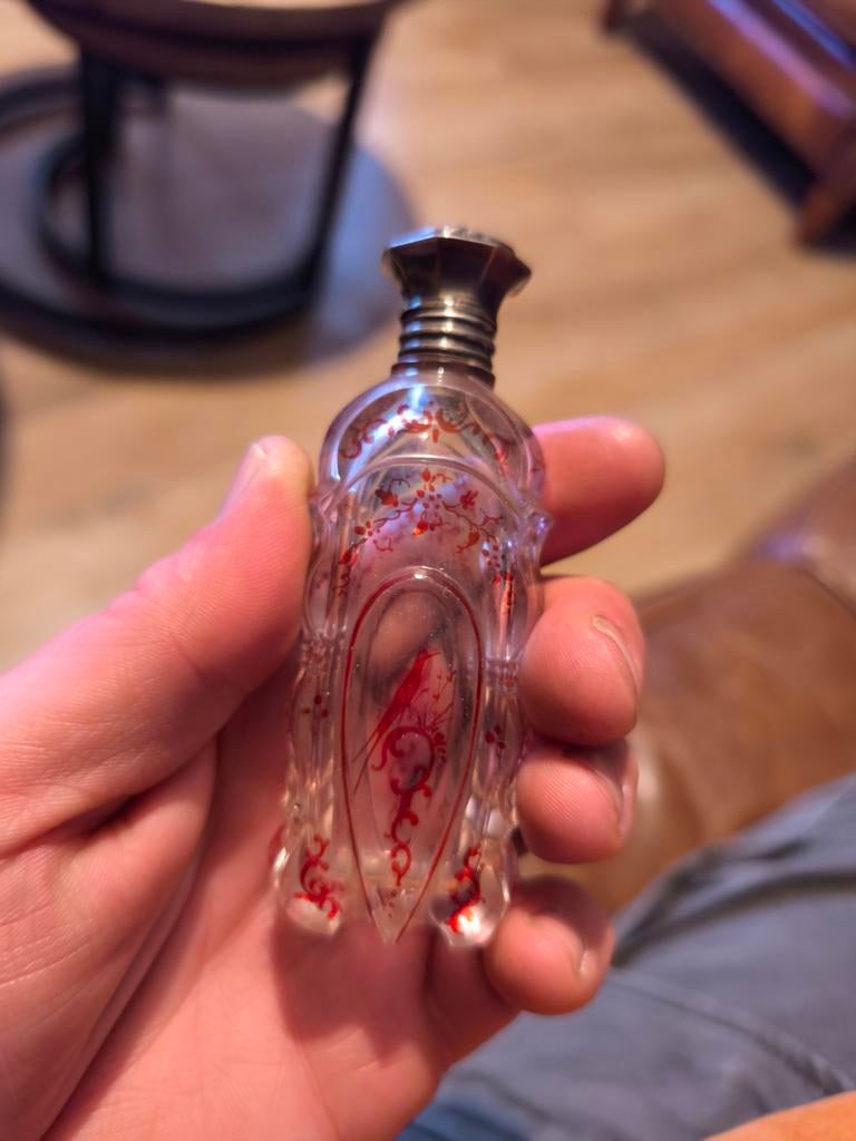 Antiek Boheems Kristallen Parfumflesje met Zilveren Dop, Antiek en Kunst, Ophalen of Verzenden, Zilver