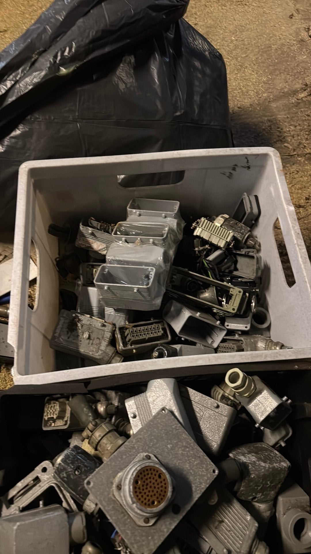 3 kistem met harting connectoren, Ophalen, Gebruikt, Licht