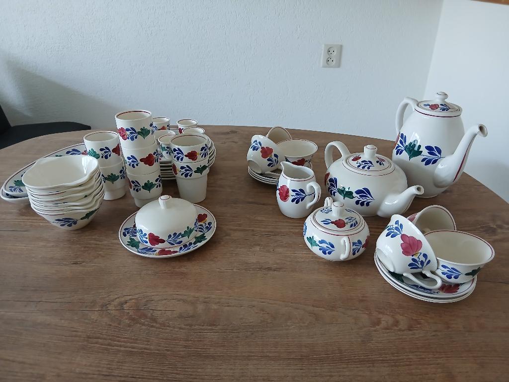 Servies Boerenbond tegen schappelijke prijs, Antiek en Kunst, Ophalen