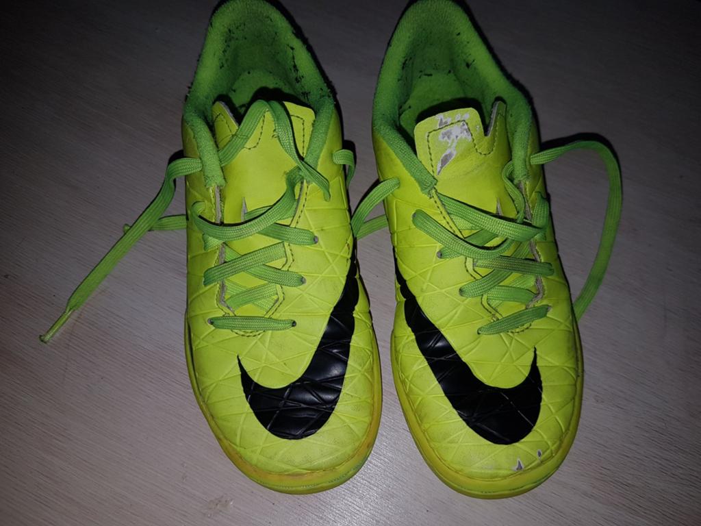 Nike maat 31 sport/gymschoen, Ophalen of Verzenden, Jongen of Meisje, Sportschoenen