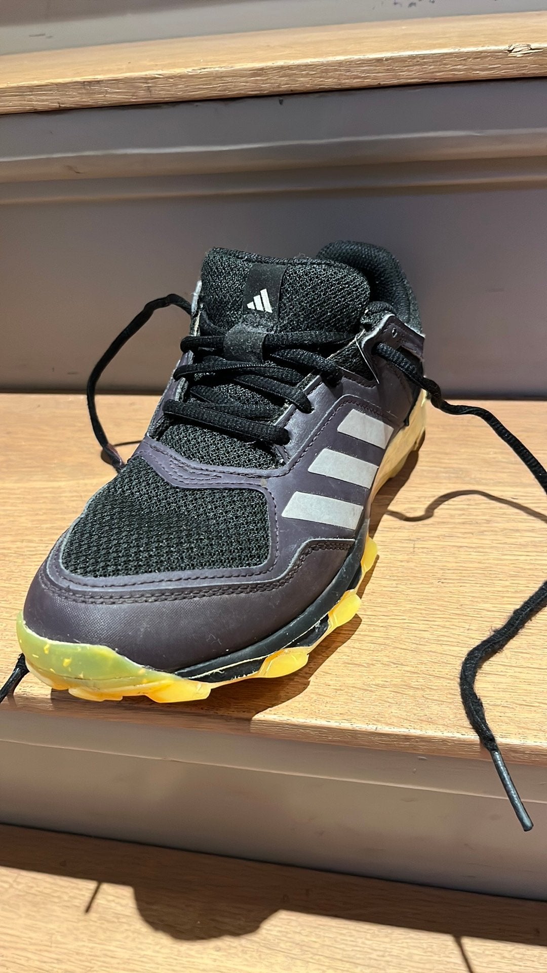 Adidas hockeyschoenen maat 39, Sport en Fitness, Ophalen, Gebruikt, Schoenen