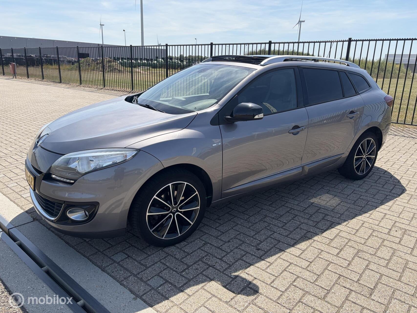 Renault Megane Estate bose 1.2 TCe GT-Line adv:lezen, Auto's, Voorwielaandrijving, Euro 5, Gebruikt, 4 cilinders