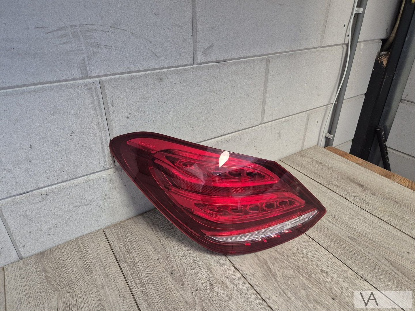 Achterlicht links van Mercedes C klasse W205 a2059050357, Auto-onderdelen, Gebruikt, -, Ophalen of Verzenden, -