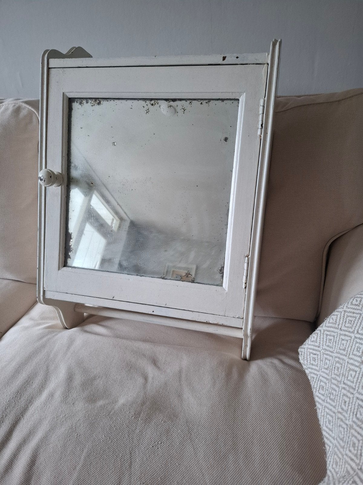 brocante kastje, Ophalen