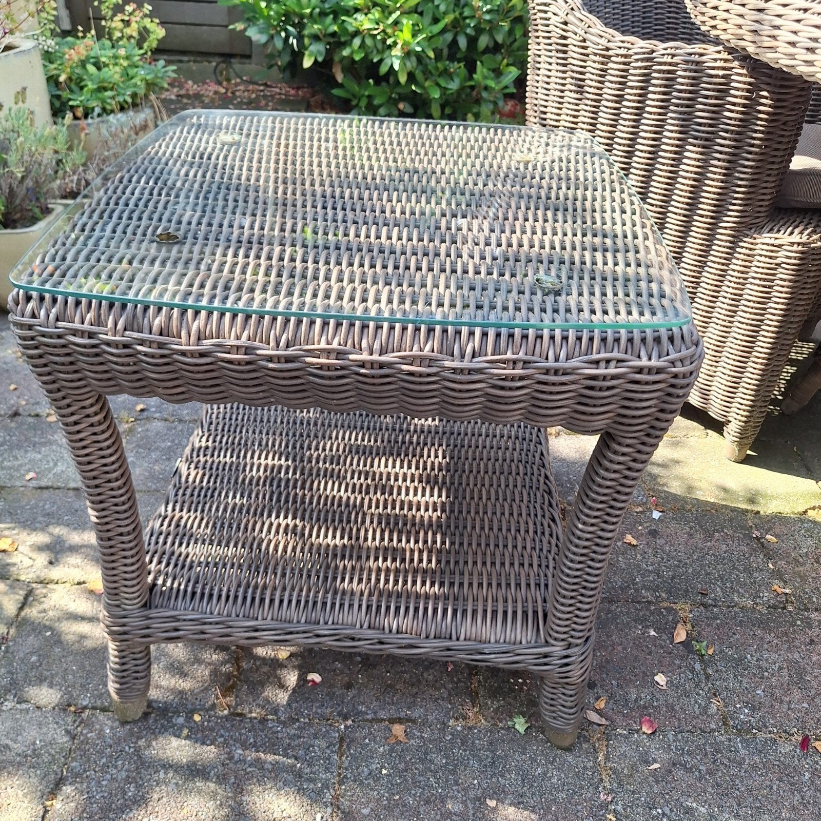 4 Seasons Wicker Bijzettafel met Glasplaat, Tuin en Terras, Tuintafels, Ophalen, Gebruikt, Vierkant, Wicker