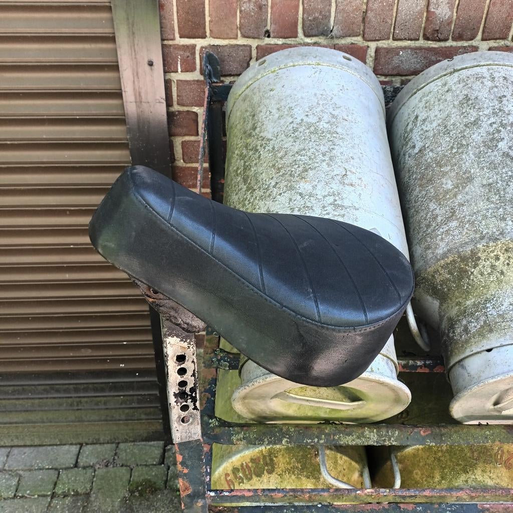 Mooie tomos zadel, Fietsen en Brommers, Brommers | Tomos, Ophalen of Verzenden