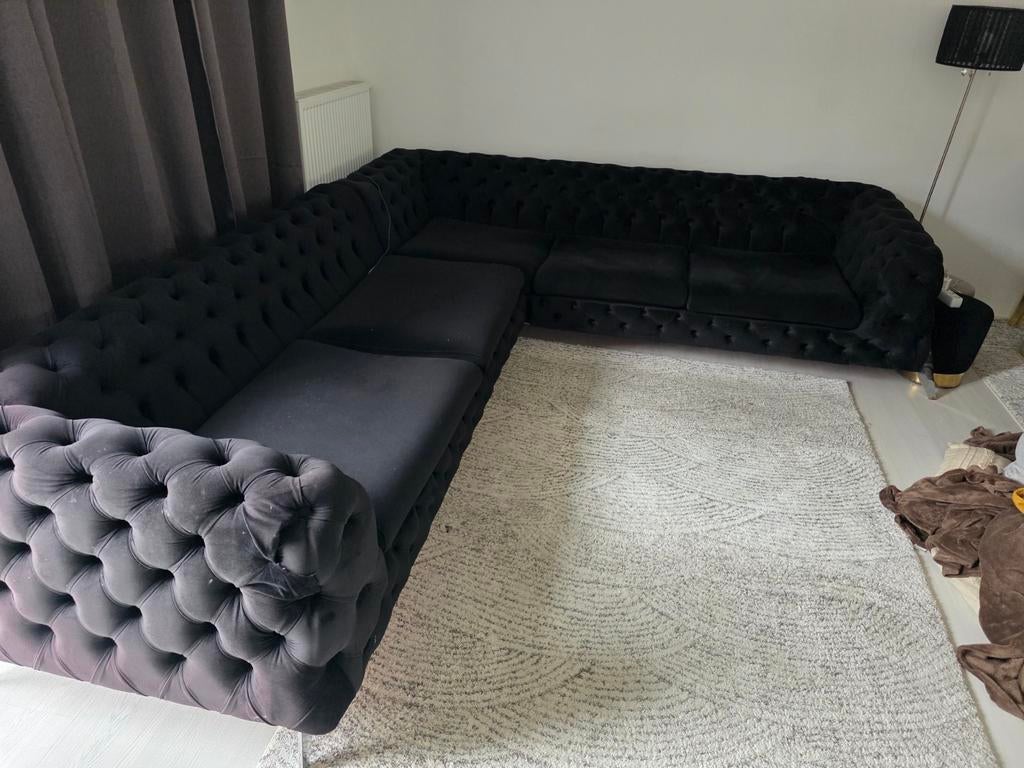 Luxe Zwarte Chesterfield Hoekbank - Gebruikt, Huis en Inrichting, Banken | Bankstellen, Chesterfield, Klassiek, Modern, Gebruikt