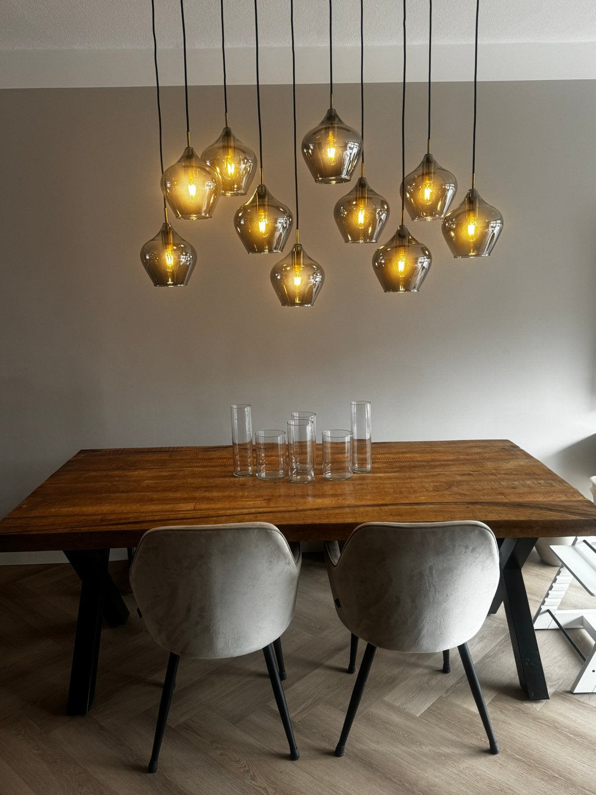 eettafel van mangohout met metalen onderstel, Ophalen, 50 tot 100 cm, Zo goed als nieuw, 150 tot 200 cm