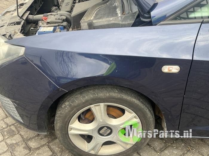 Scherm links-voor van een Seat Ibiza