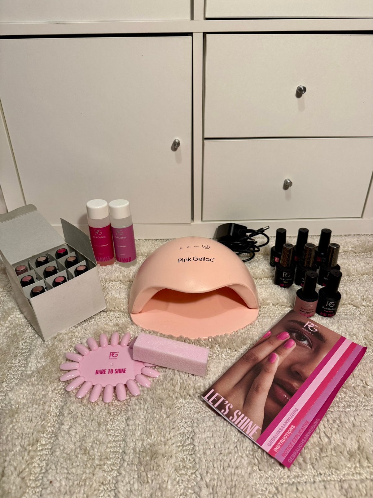 Pink Gellac starterset + 9 nude kleuren, Ophalen, Zo goed als nieuw, Overige kleuren, Handen en Nagels