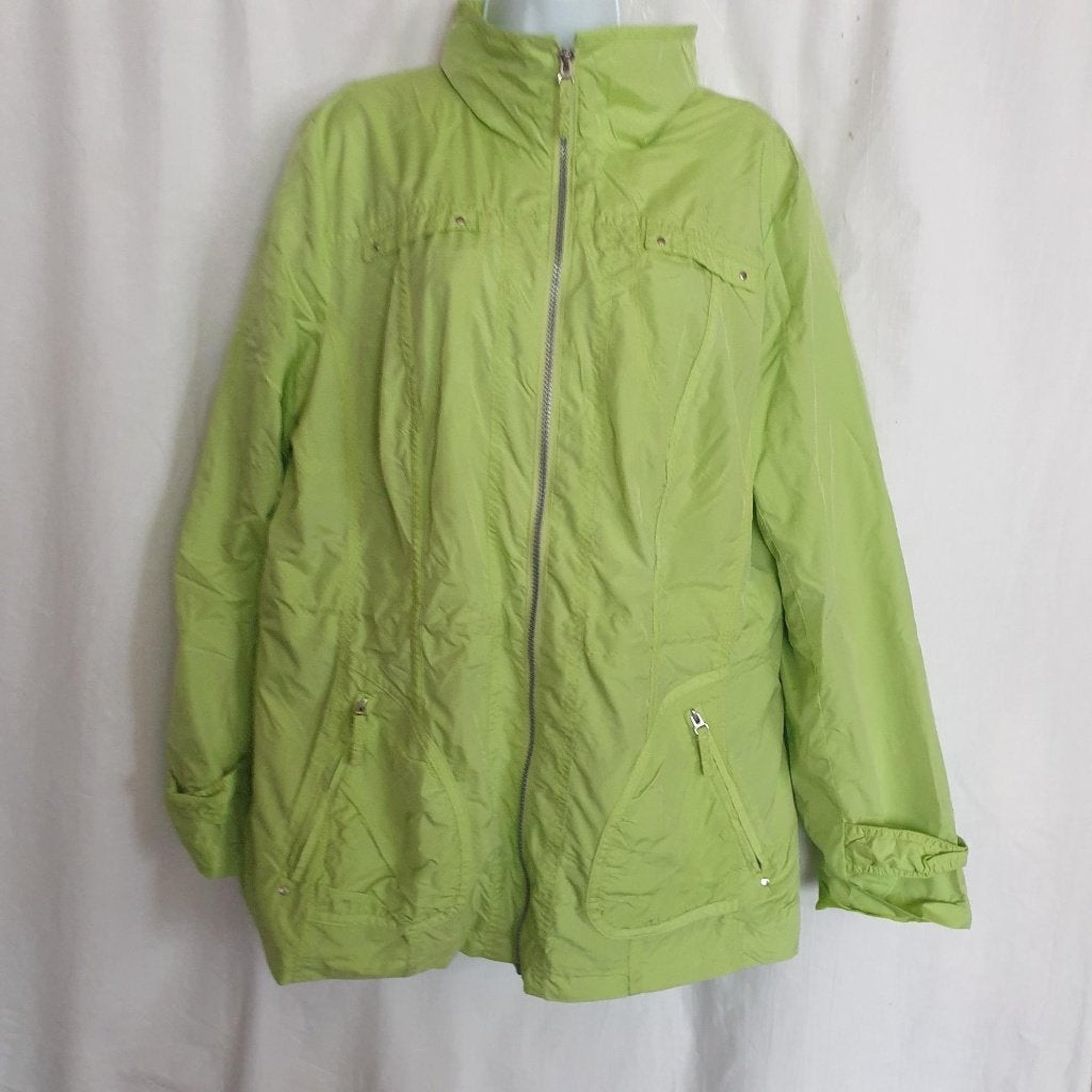 Leuke groene damesjas, Mt 44. merk Canda, Kleding | Dames, Jassen | Zomer, Zo goed als nieuw, Maat 42/44 (L), Groen, Ophalen of Verzenden