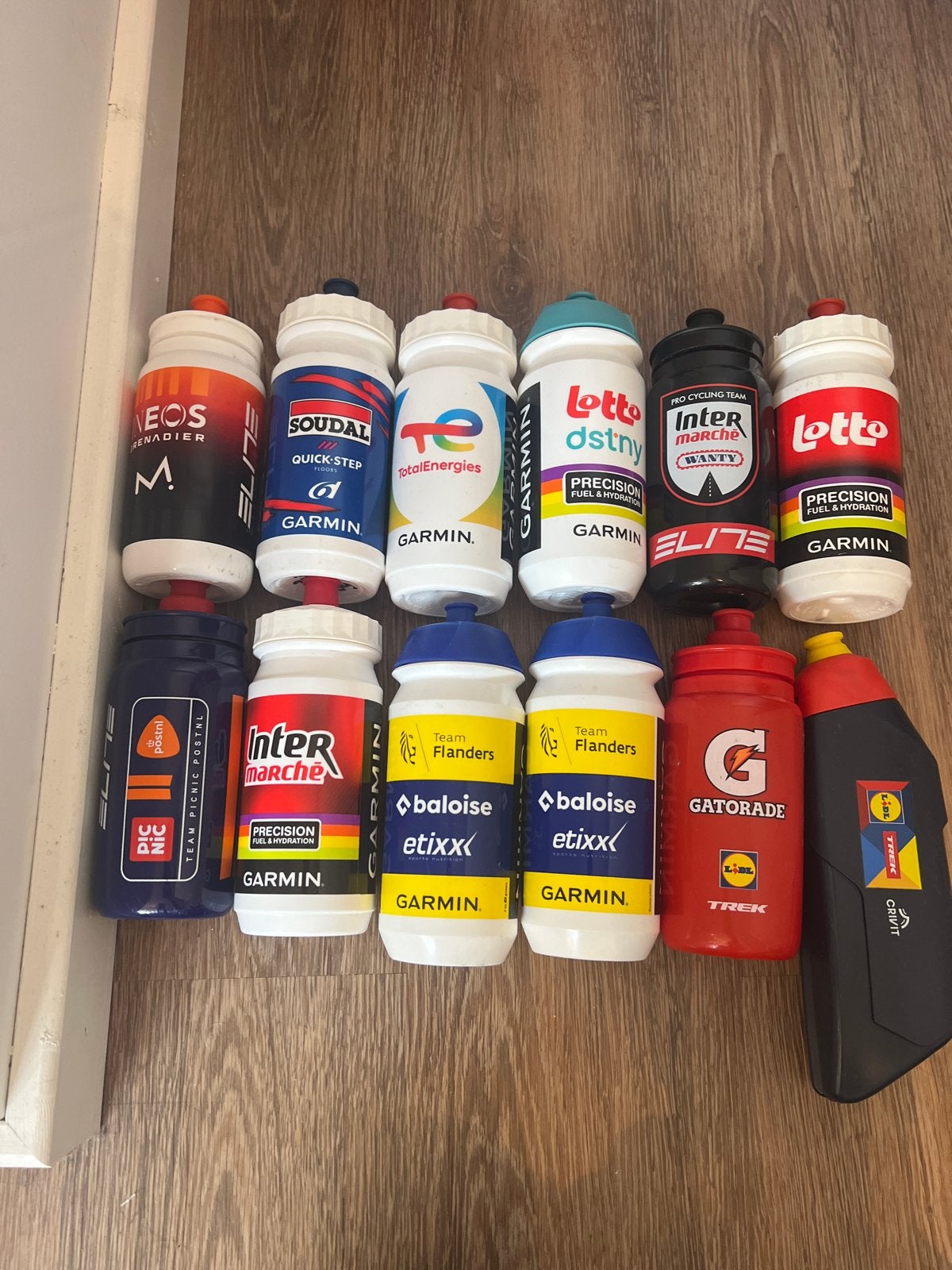 Diverse bidons van professionele wielerploegen, Ophalen of Verzenden, Gebruikt