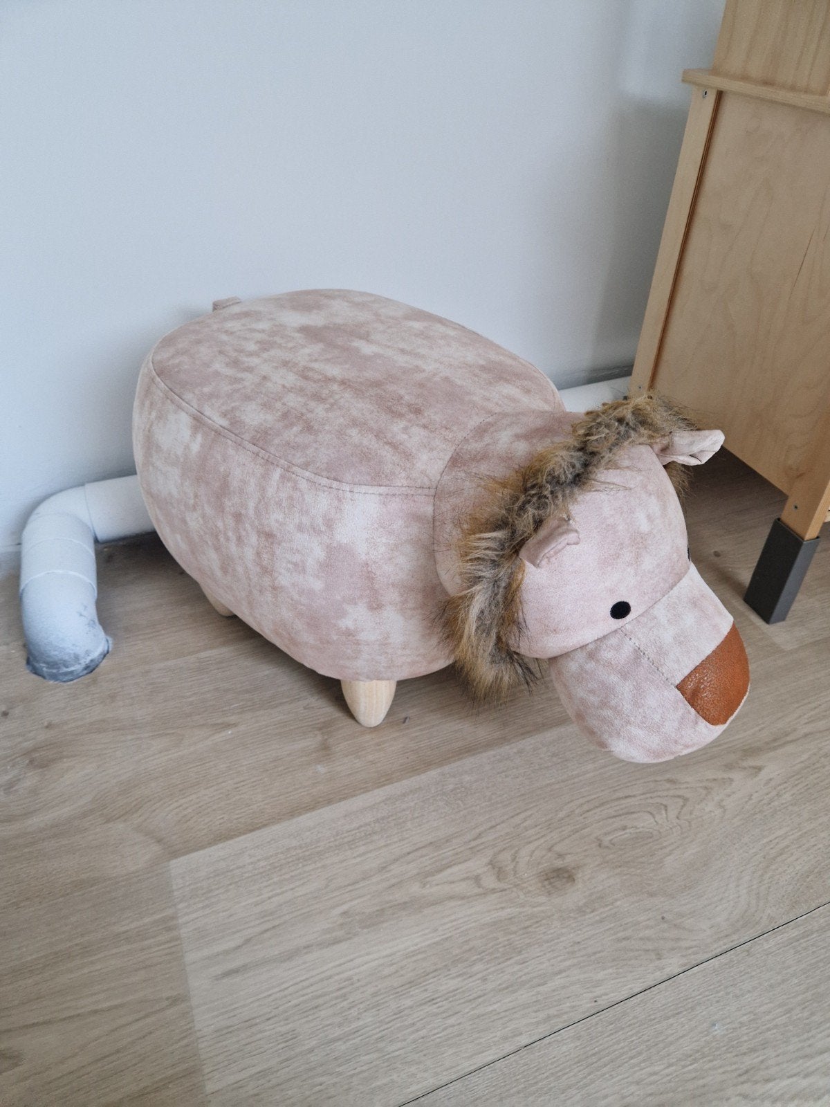Leuke Leeuw Zitkrukje - Perfect voor Kinderkamer, Ophalen, Zo goed als nieuw, Overige materialen
