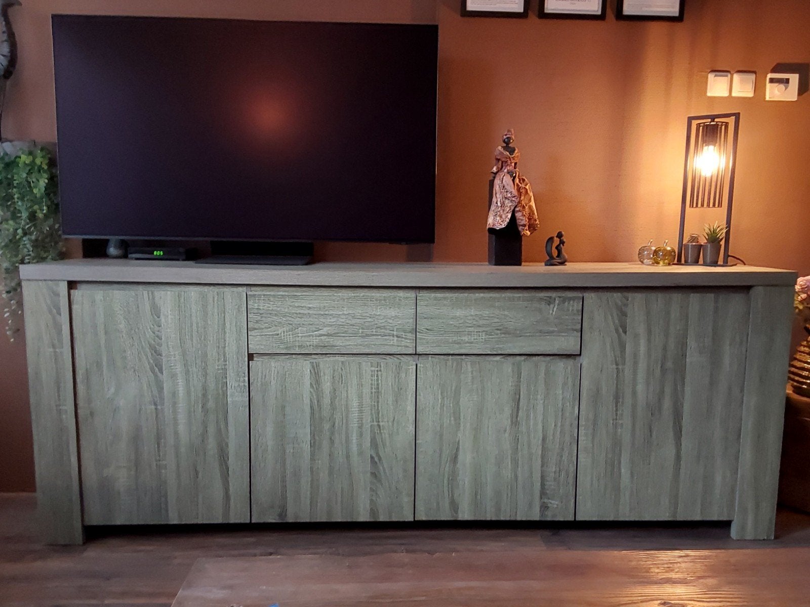 kast en dressoir, Ophalen, Gebruikt, Met lade(s), Modern