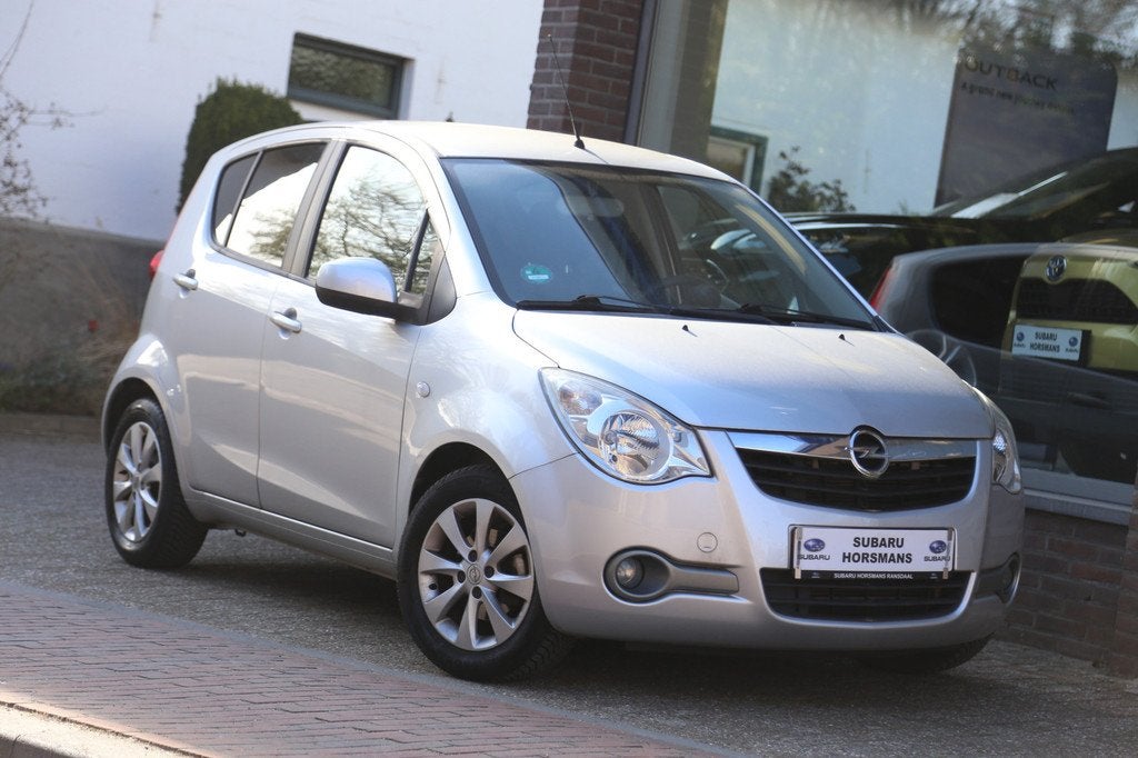 Opel Agila 1.0 Berlin Airco 33.000km ! (bj 2014), Auto's, Opel, Voorwielaandrijving, Euro 5, Gebruikt, 31 €/maand